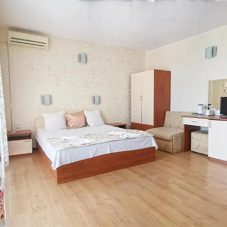 Mirage Guest house *